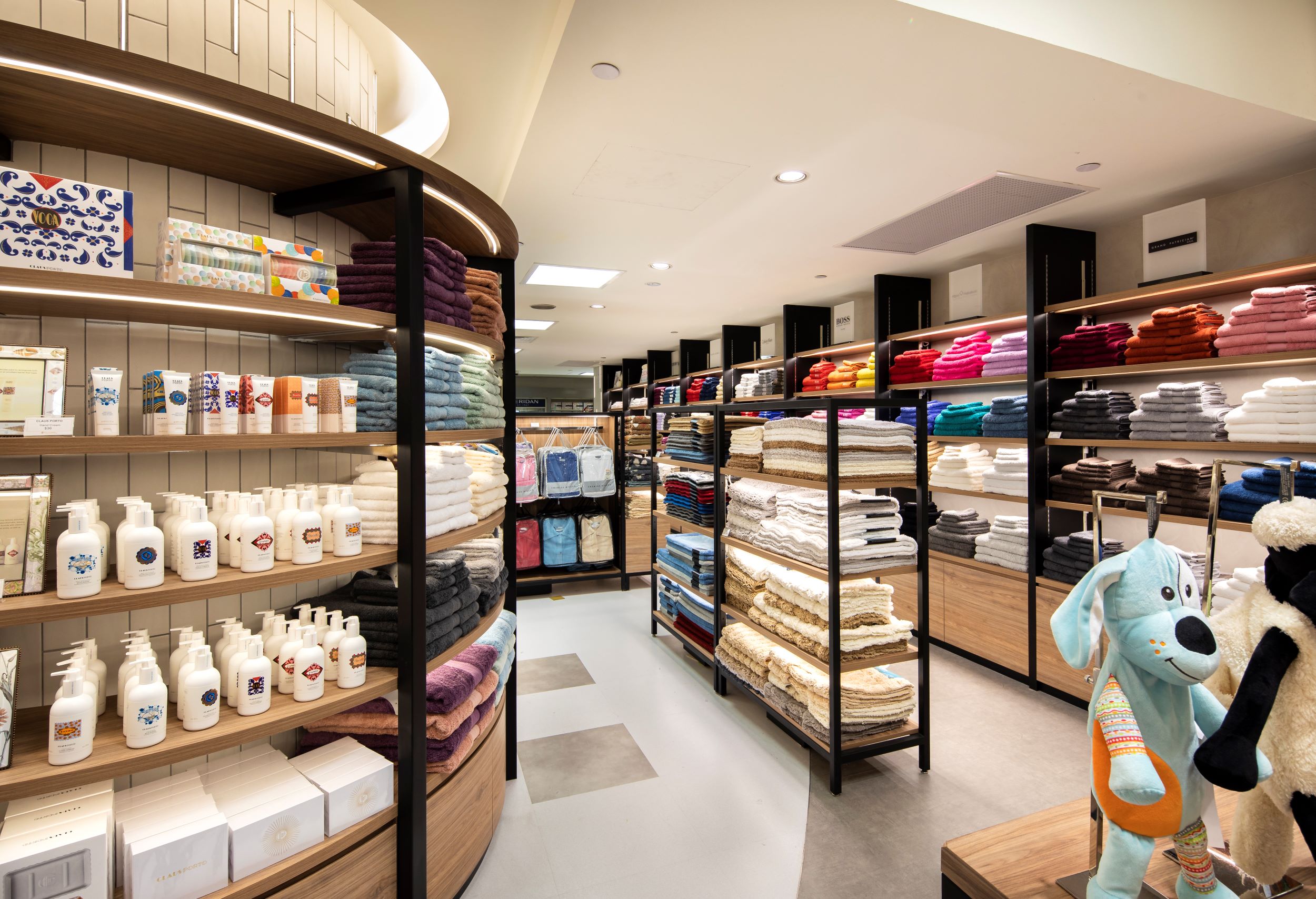 Commercial interior design project - Takashimaya Phase 5 -3